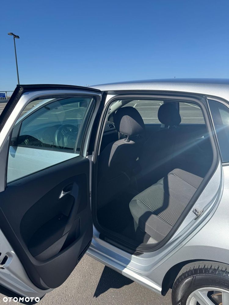Volkswagen Polo 1.2 TSI Highline - 27