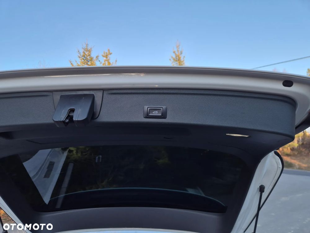 Audi A4 Allroad 2.0 TDI Quattro - 32