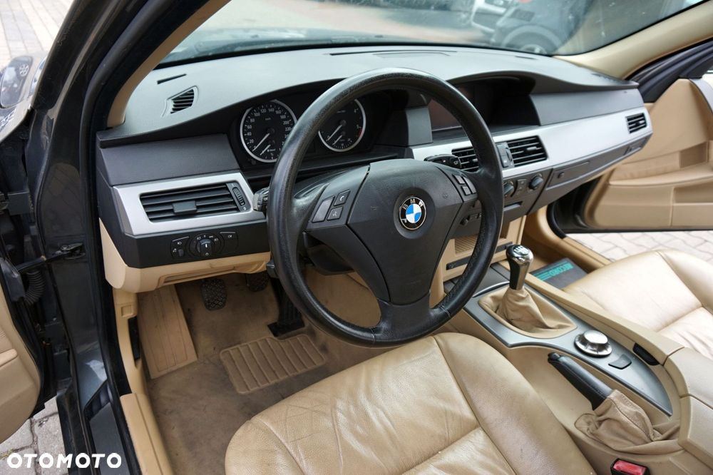 BMW 5 E61 KOMBI 2004 A36 2.5 D M57D25 177KM GS6-53DZ SZARY TITANGRAU na części - 10