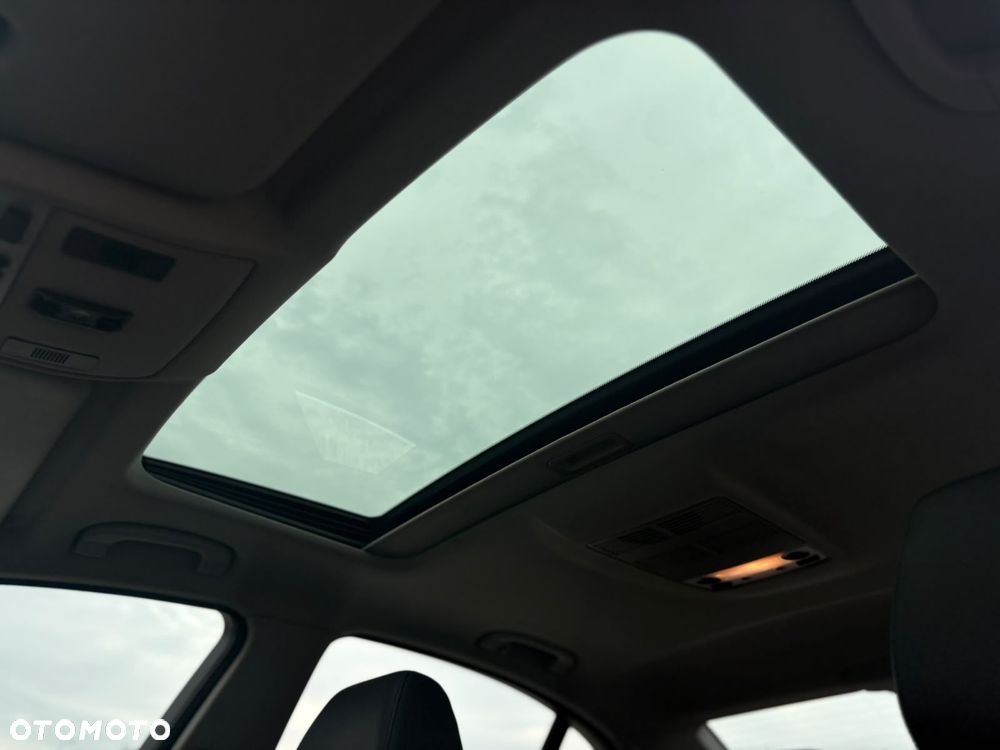 BMW Seria 5 525d - 40