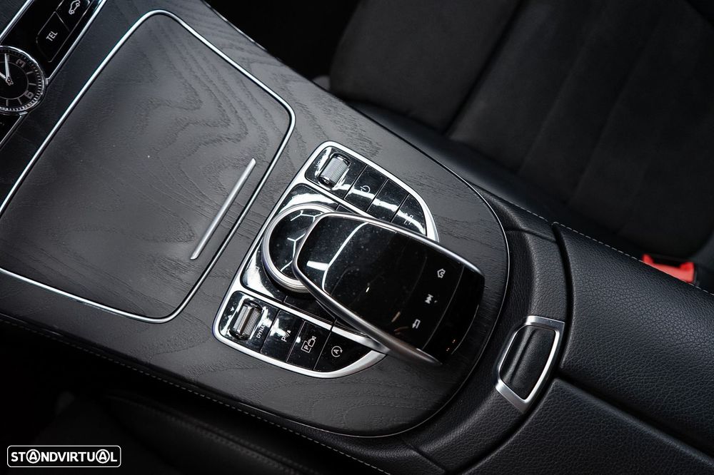 Mercedes-Benz E 220 d AMG Line - 31