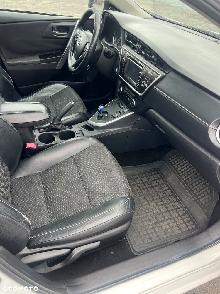 Toyota Auris - 7
