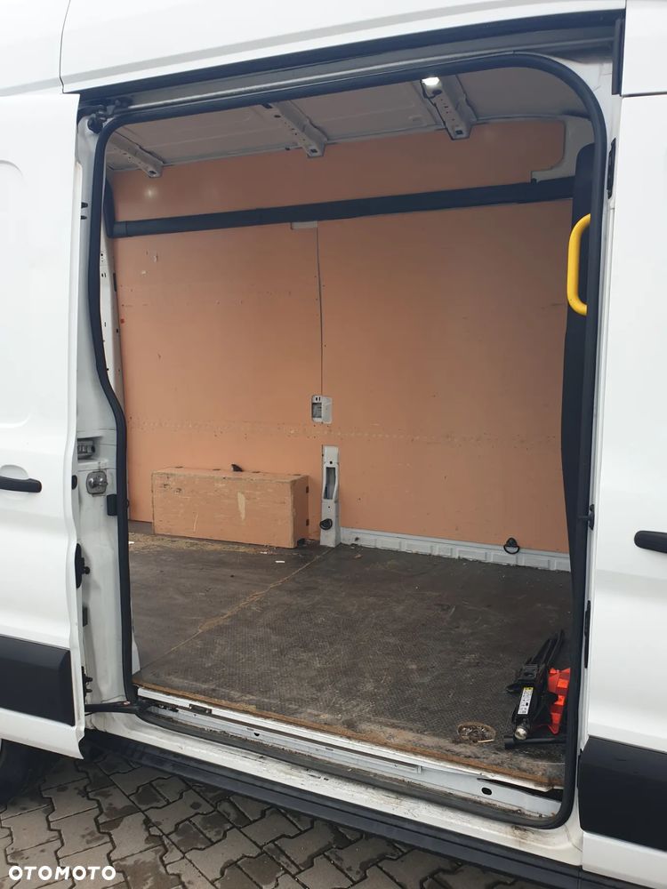 Ford TRANSIT - 13