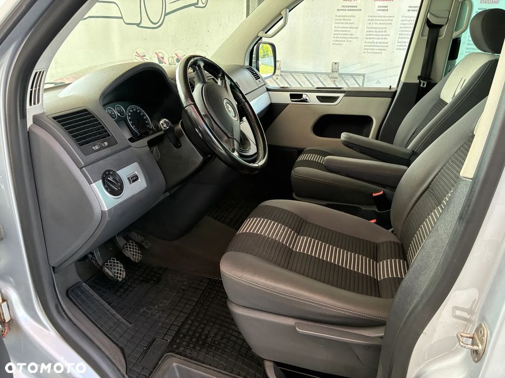 Volkswagen Multivan - 7