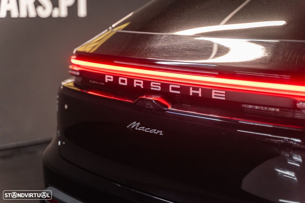 Porsche Macan Electric - 27