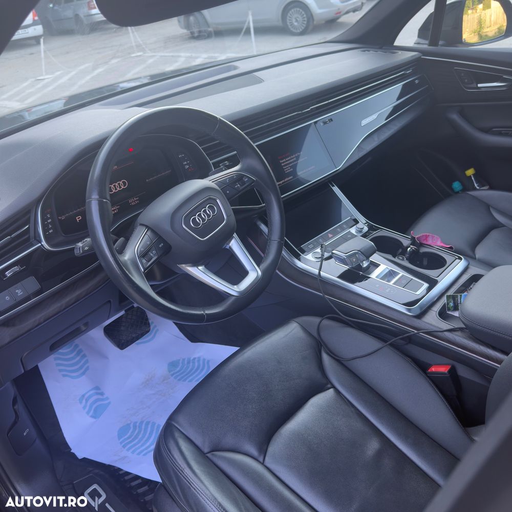Audi Q7 - 6