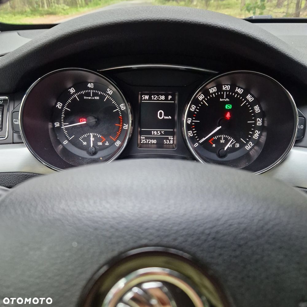 Skoda Superb 2.0 TSI Elegance DSG - 30