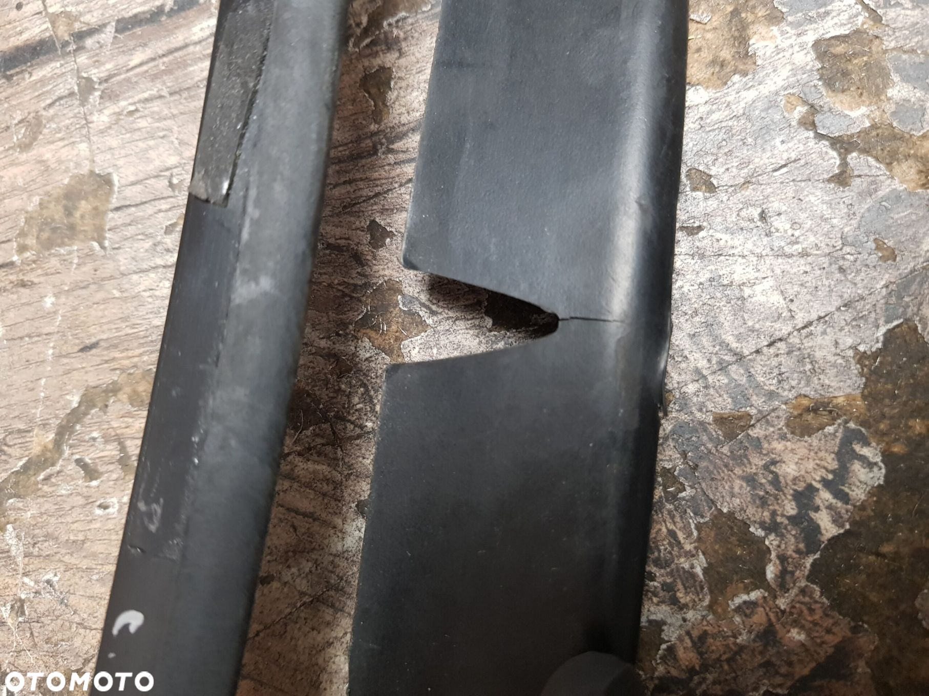 Wlot nawiew czaszy ramka Harley Davidson Touring 14+ - 5