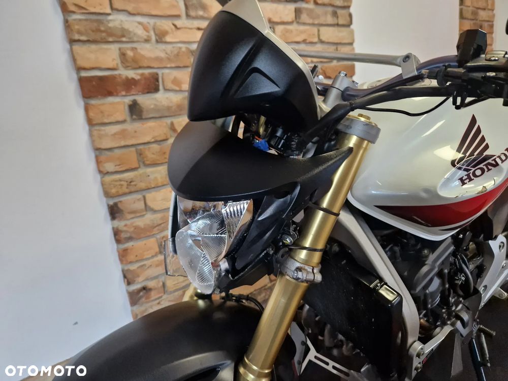 Honda Hornet - 18