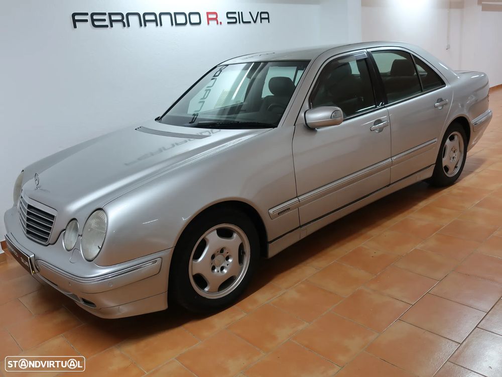 Mercedes-Benz E 220 CDI Elegance - 2