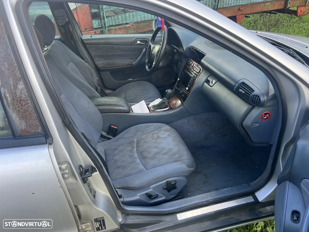 Mercedes-Benz C 220 - 6