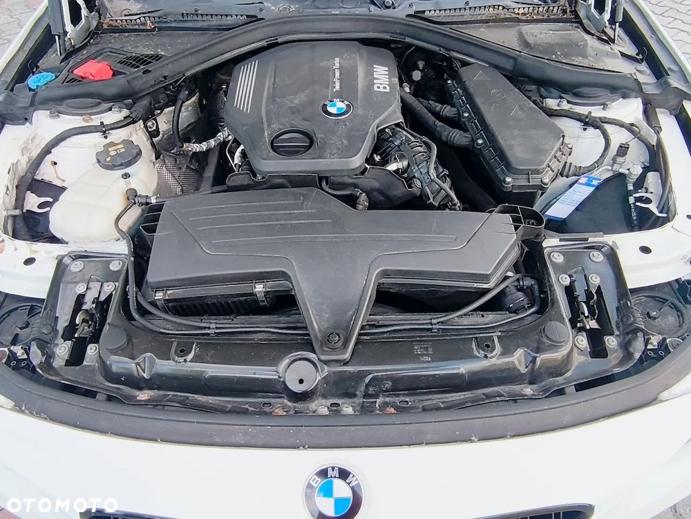BMW Seria 3 318d Advantage - 26