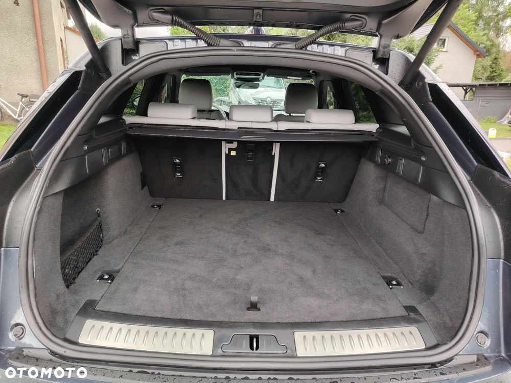 Land Rover Range Rover Velar 2.0 D200 mHEV R-Dynamic SE - 34