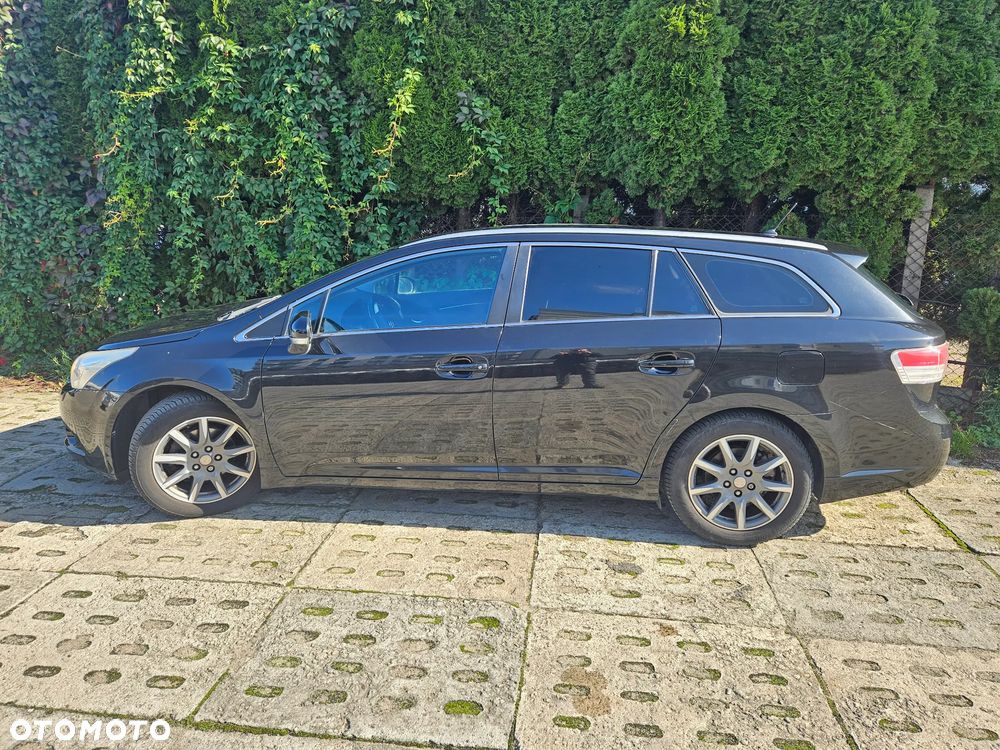 Toyota Avensis 1.8 Sol plus NAVI - 8