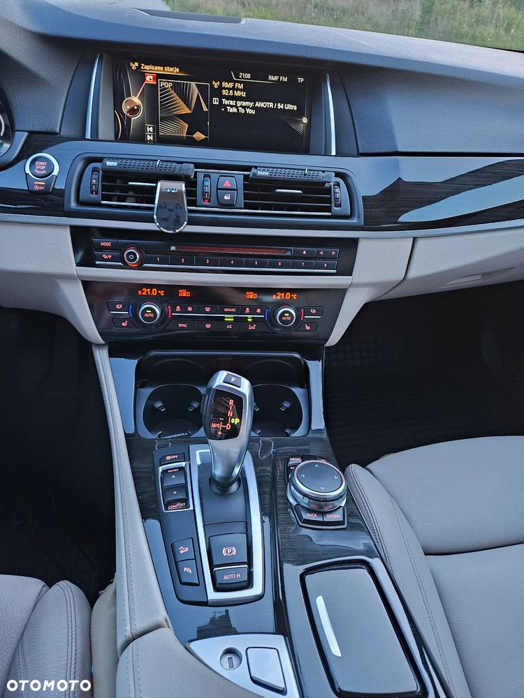BMW Seria 5 520d xDrive Sport - 21