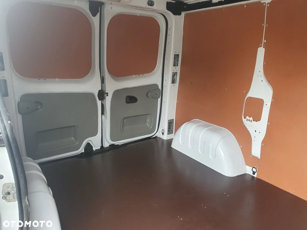 Renault TRAFIC - 18
