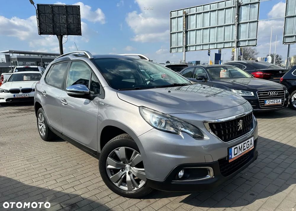 Peugeot 2008 1.2 Pure Tech Style - 3