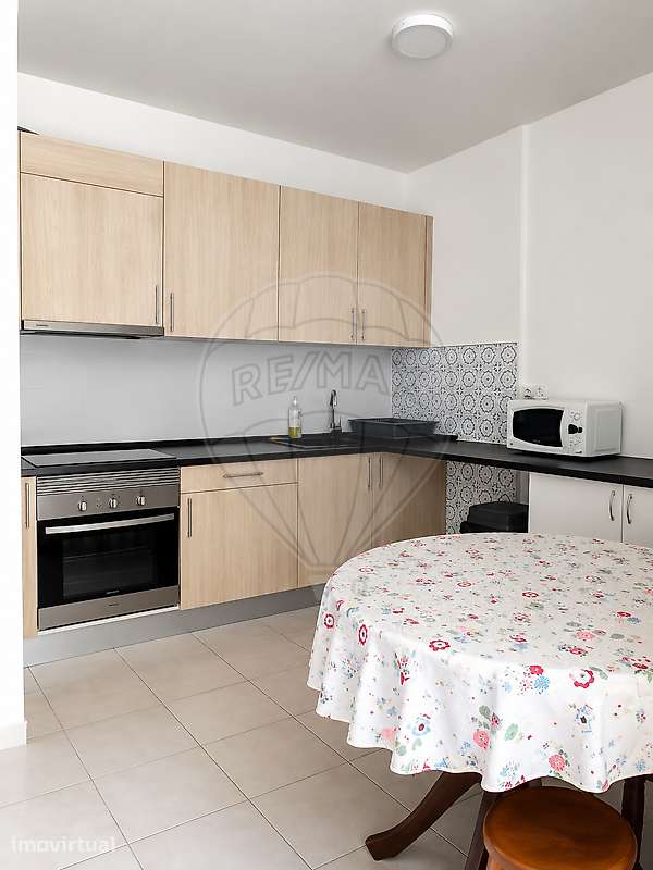 Apartamento T0 para arrendamento - Grande imagem: 2/9