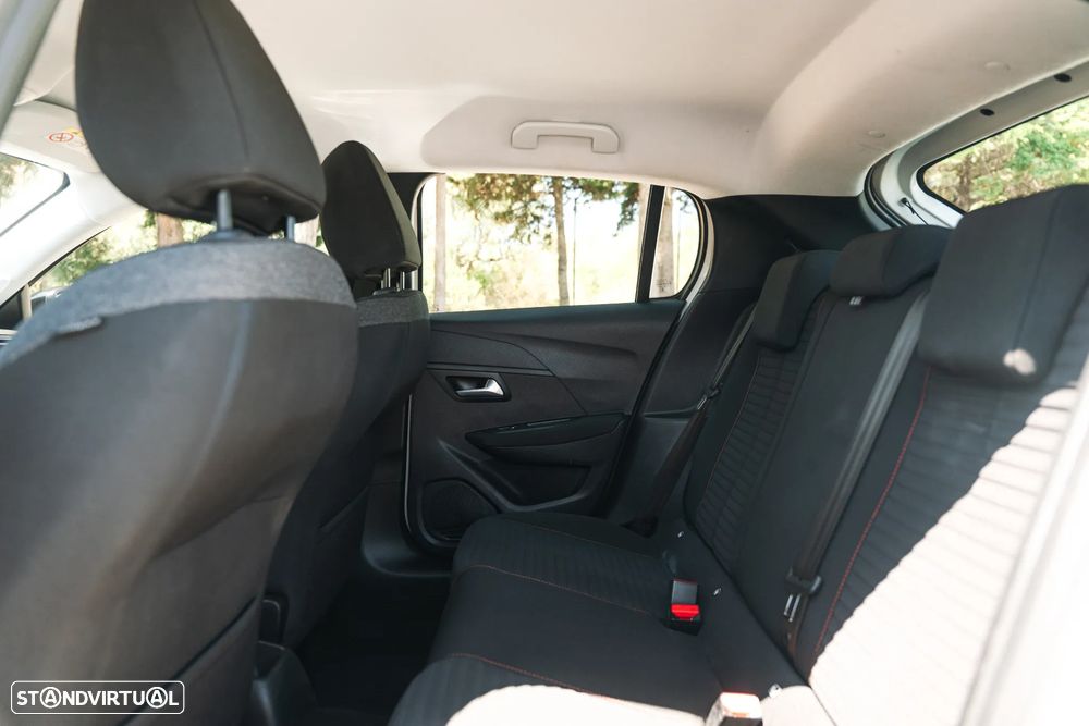Peugeot 208 1.2 PureTech Active Pack - 33