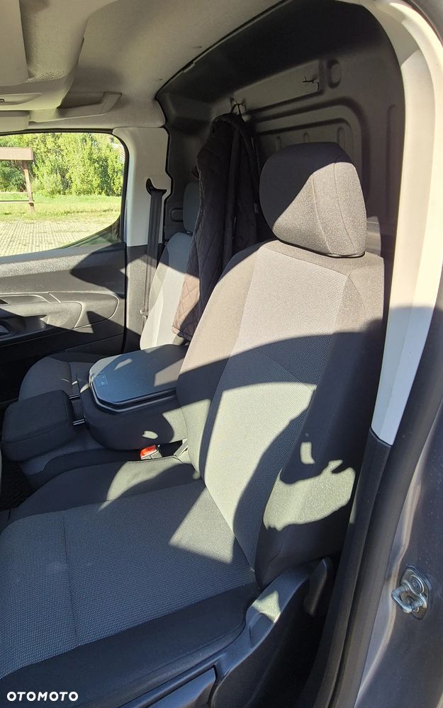 Peugeot Partner EAT8 Automat - 20