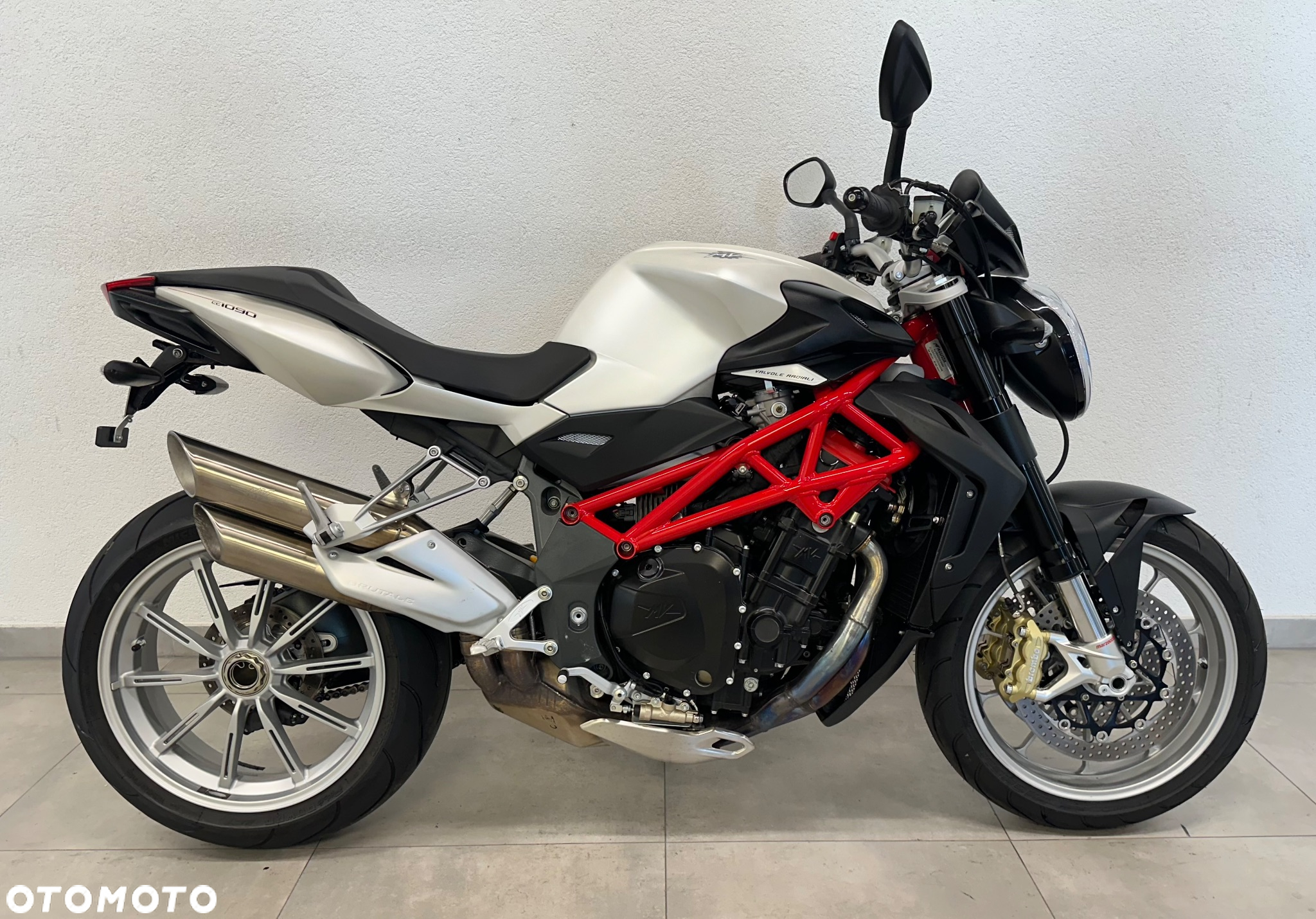 MV AGUSTA Brutale - 3