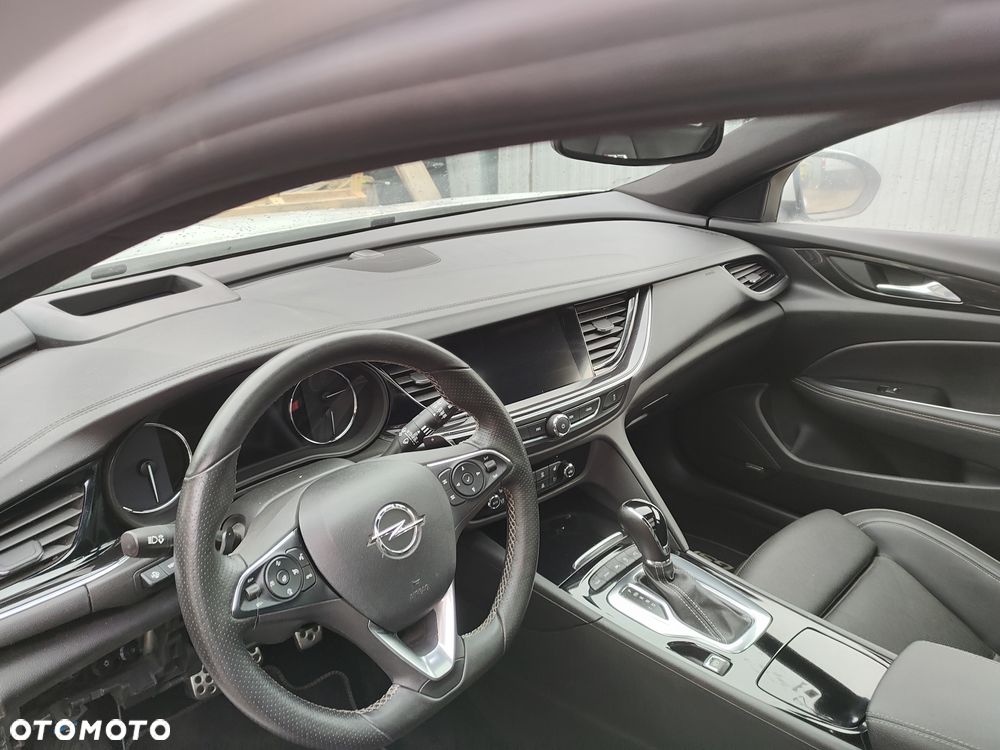 Opel Insignia - 28