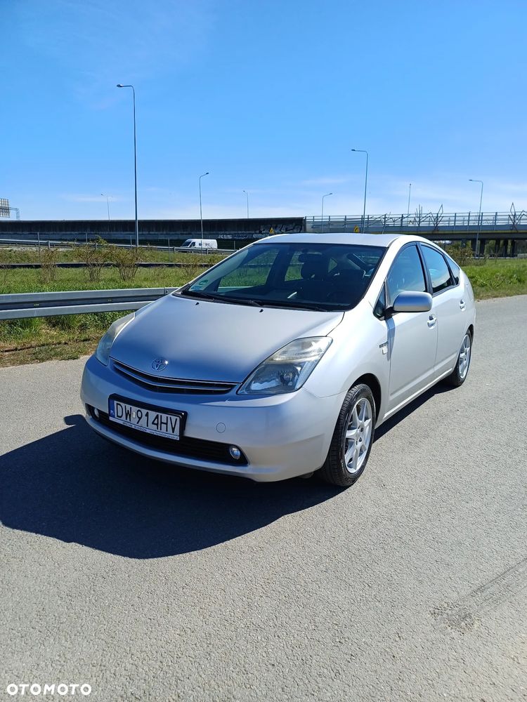 Toyota Prius 1.5 VVT-i Sol (nav) - 1
