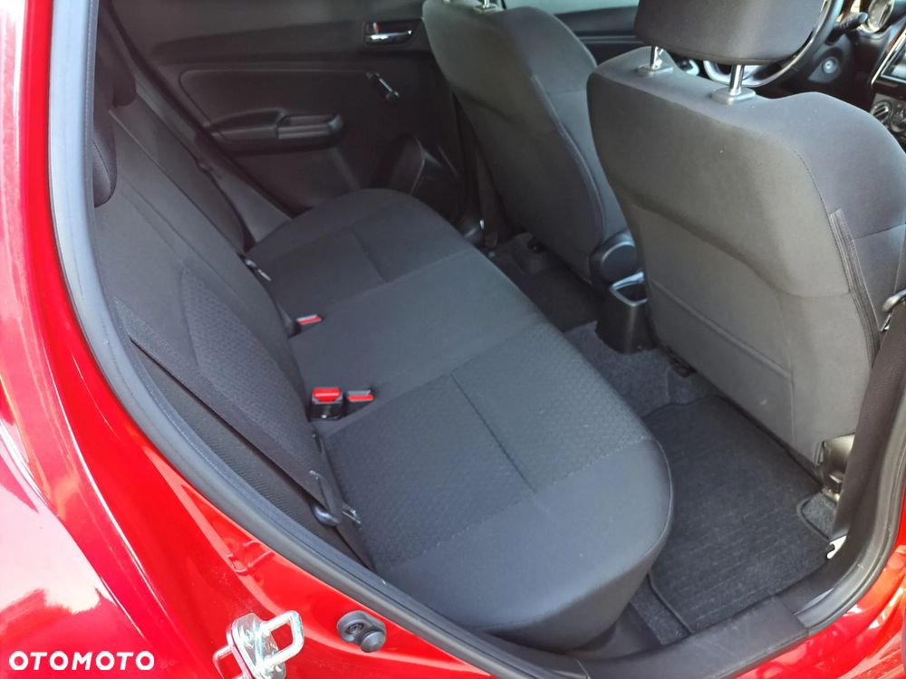 Suzuki Swift 1.2 Dualjet SHVS Premium CVT - 13