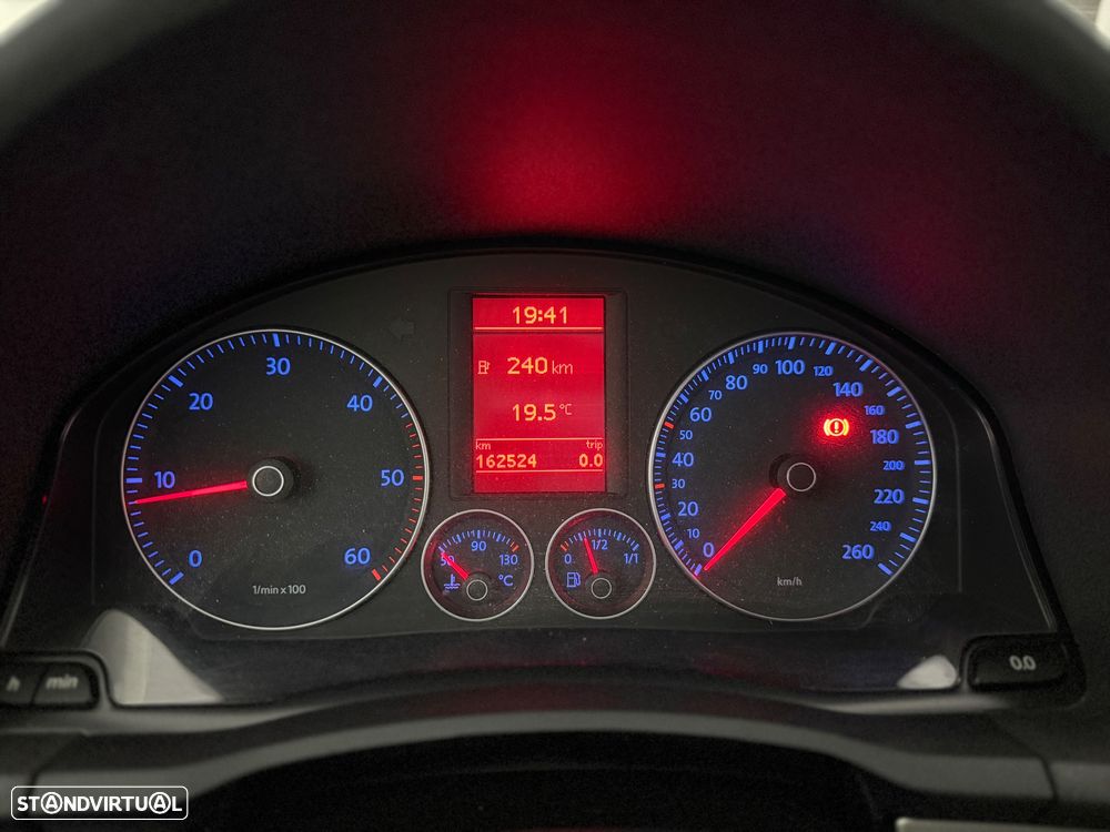 VW Golf 1.9 TDi BlueM. Trend. AC - 18