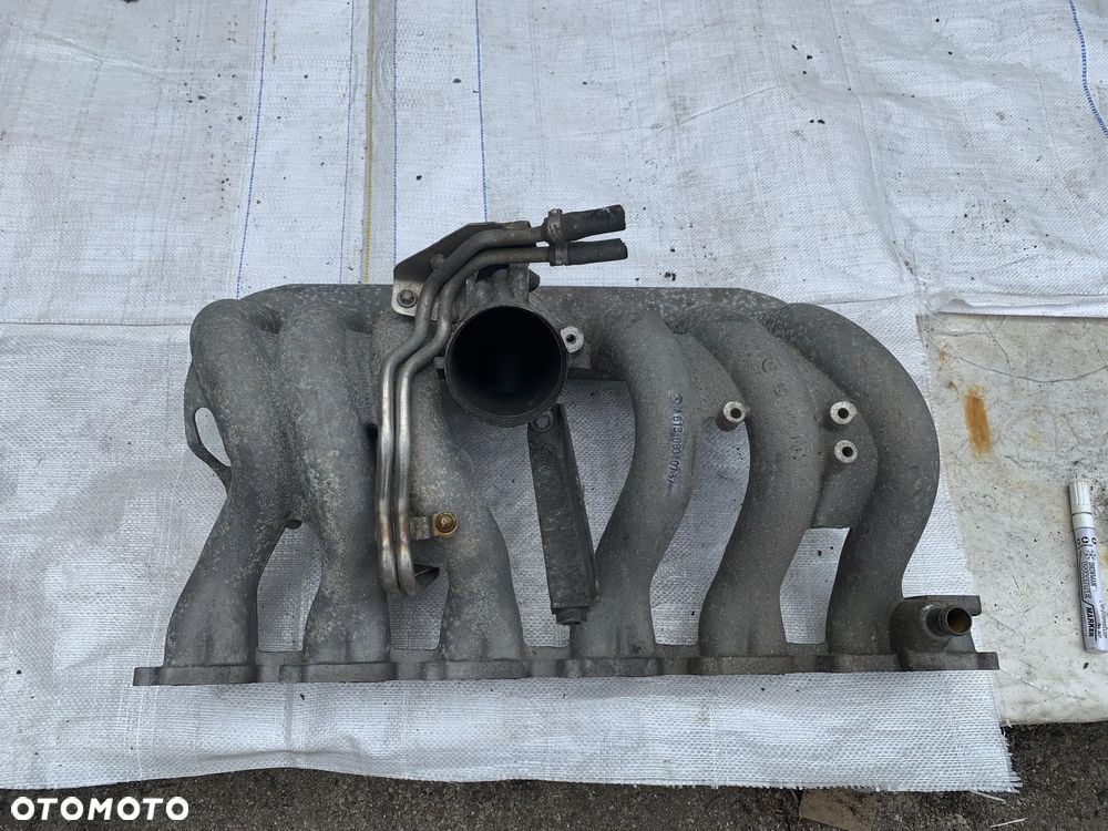 Kolektor ssący Mercedes W211 3.2 CDI 648.961 A6130900737