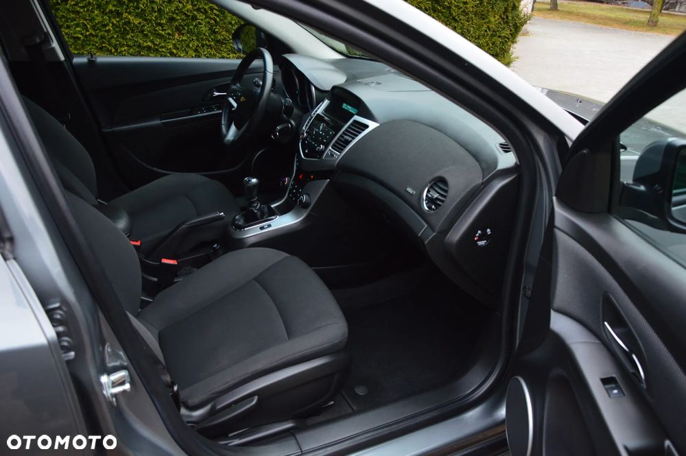 Chevrolet Cruze 1.8 LT+ - 21