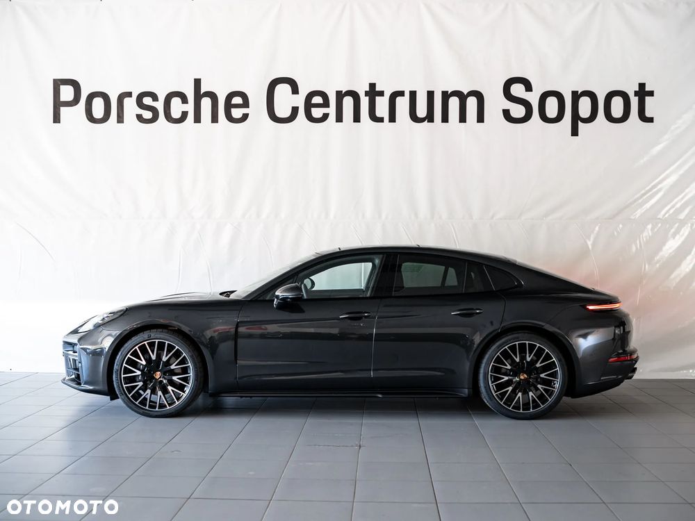 Porsche Panamera 4 - 3