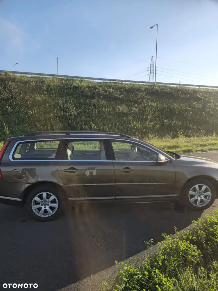 Volvo V70 D3 Edition - 4