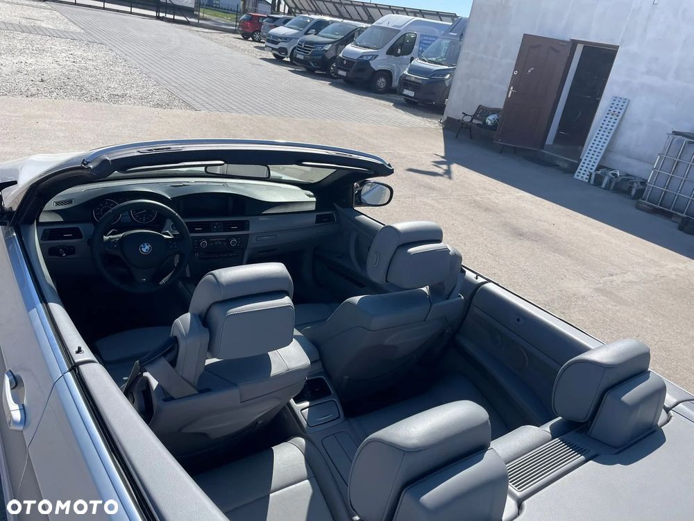 BMW Seria 3 335i - 15