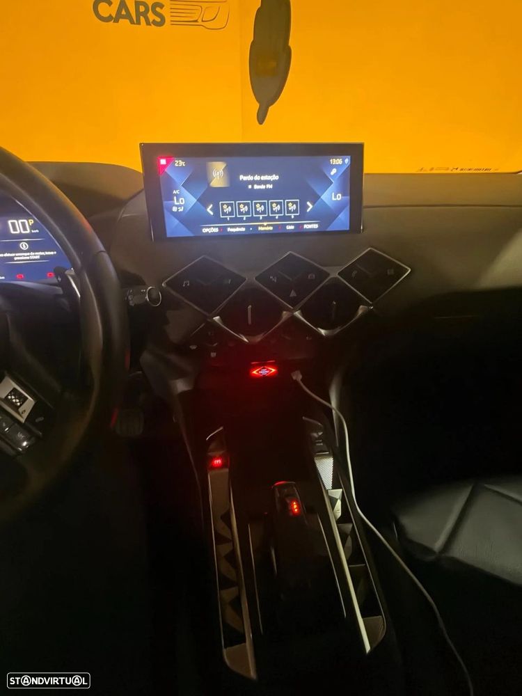 DS DS3 Crossback PureTech 155 Aut. PERFORMANCE LINE + - 12