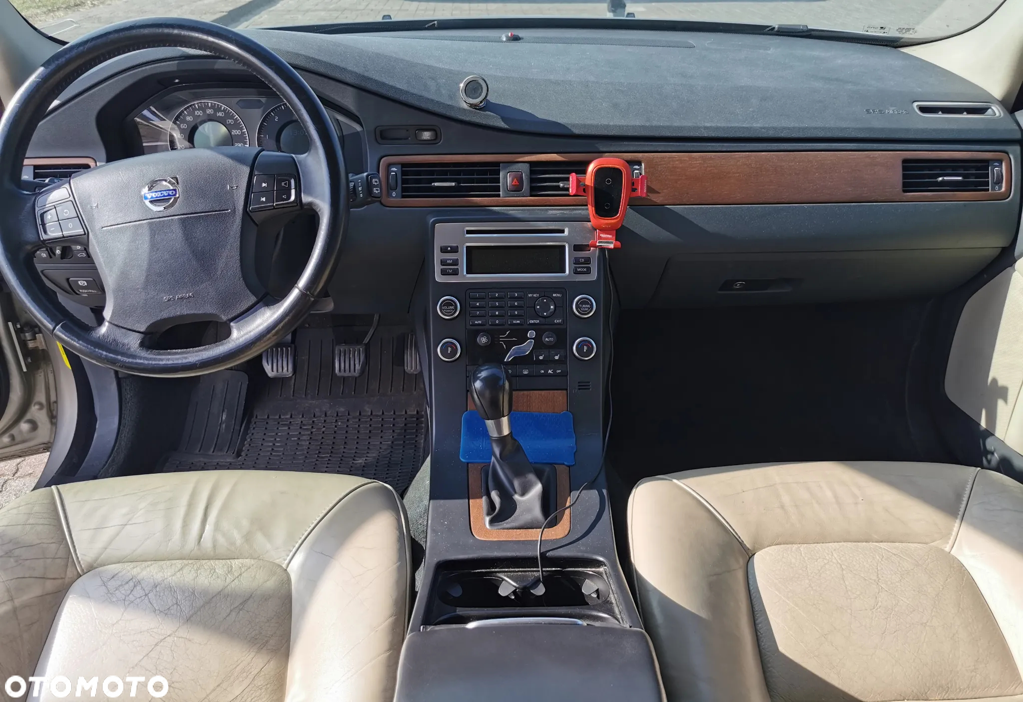 Volvo V70 2.4D Summum - 4