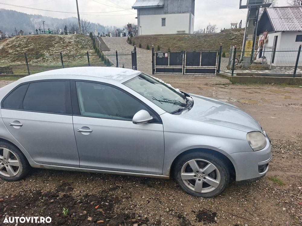 Volkswagen Jetta 1.6 Comfortline - 2