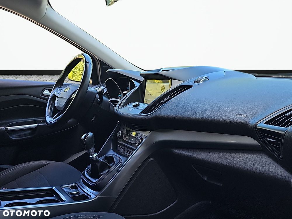 Ford Kuga 1.5 EcoBoost FWD Titanium - 14