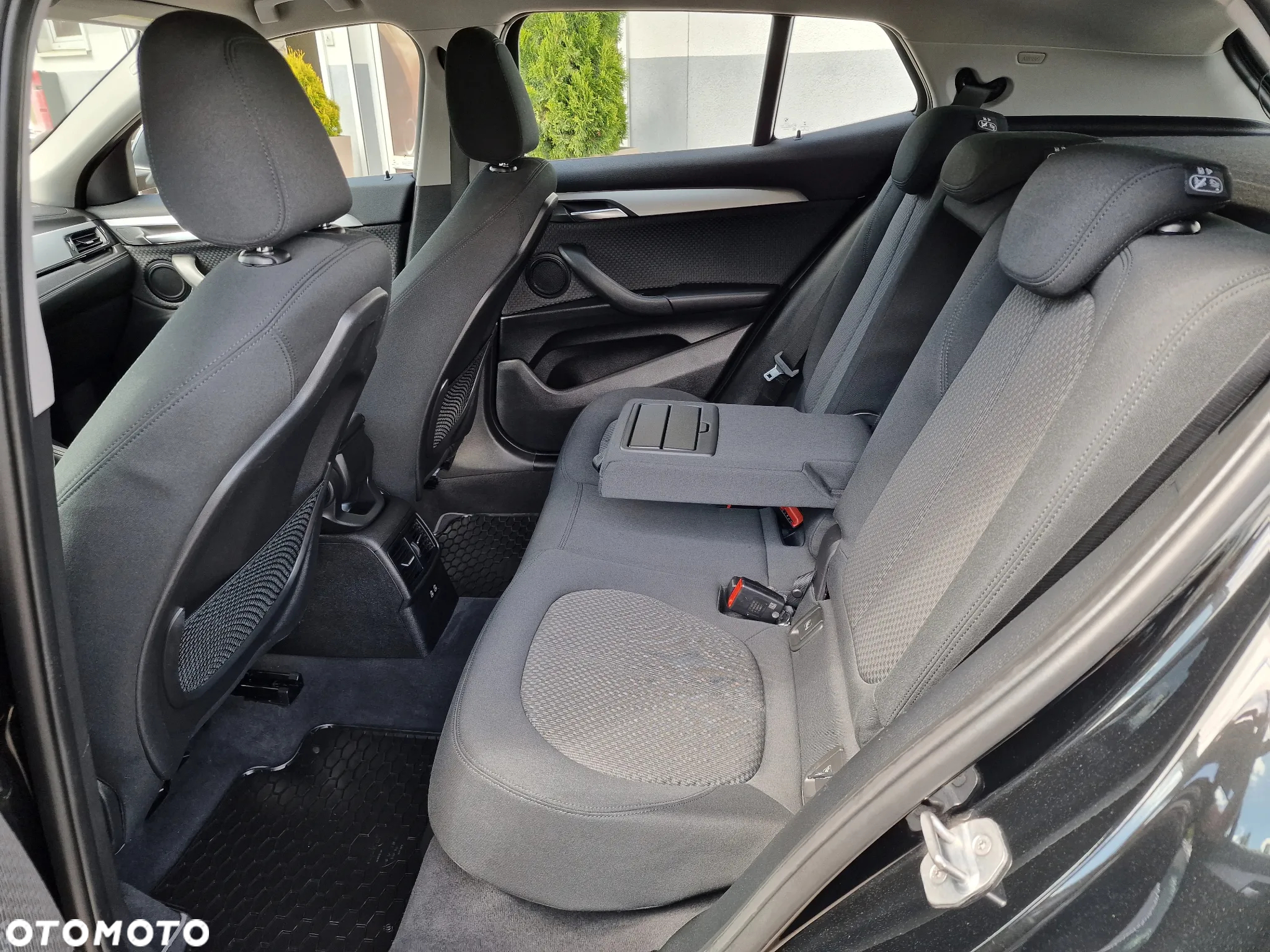 BMW X2 sDrive18d Advantage Plus - 19