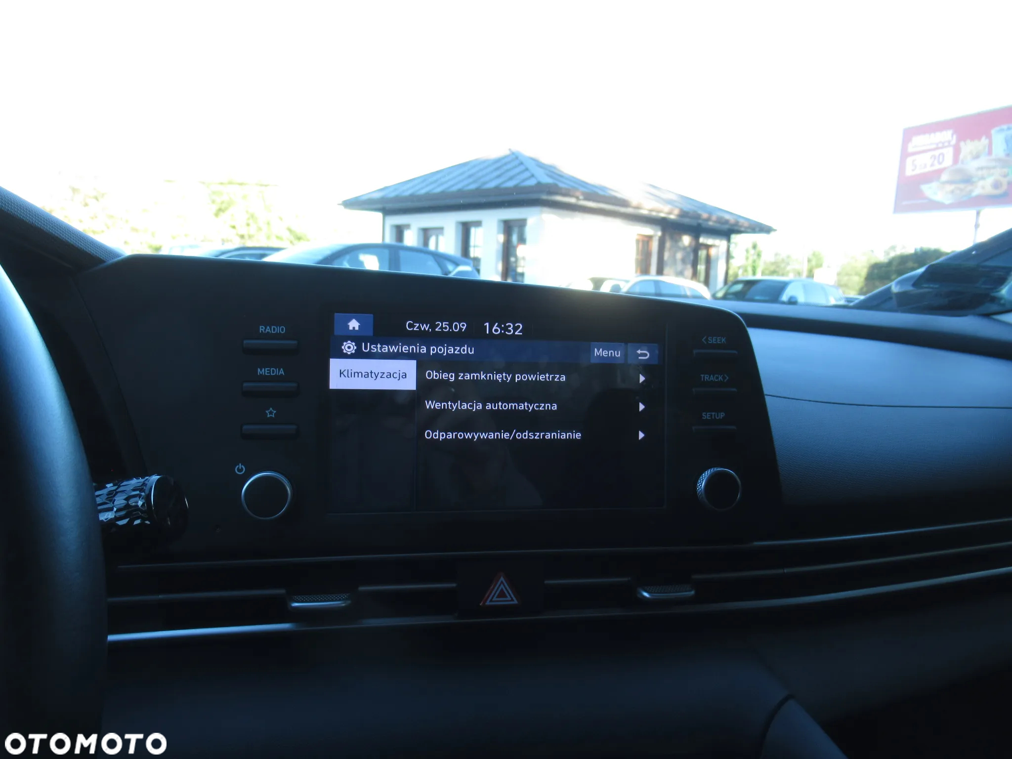 Hyundai Elantra 1.6 Smart CVT - 25