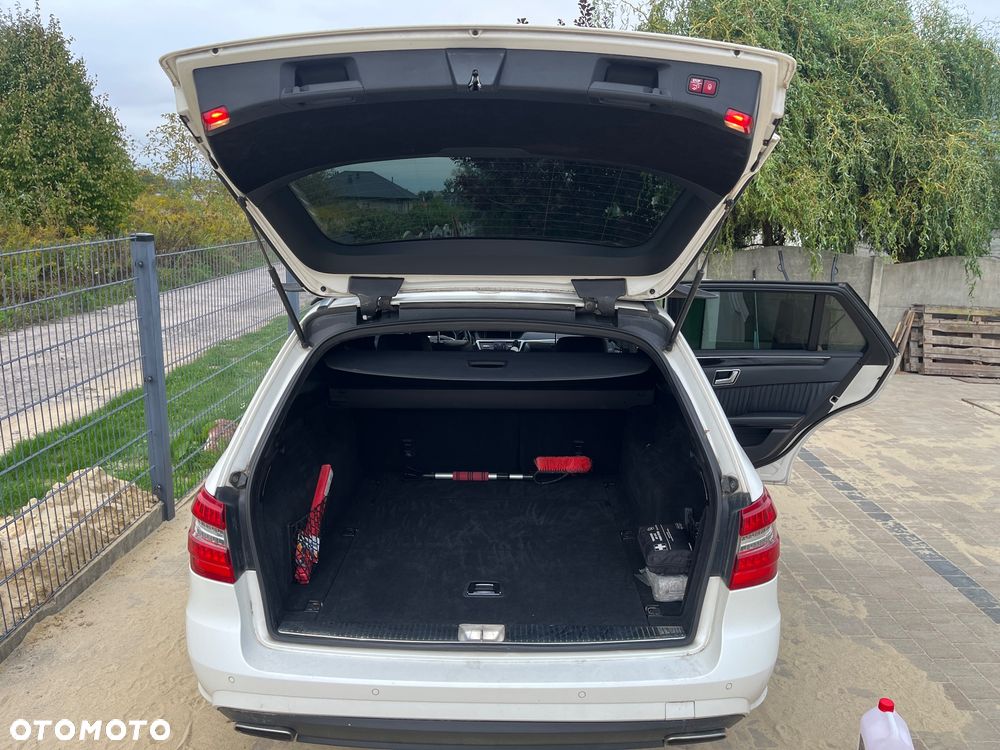 Mercedes-Benz Klasa E 500 4Matic BlueEFFICIENCY 7G-TRONIC Avantgarde - 18