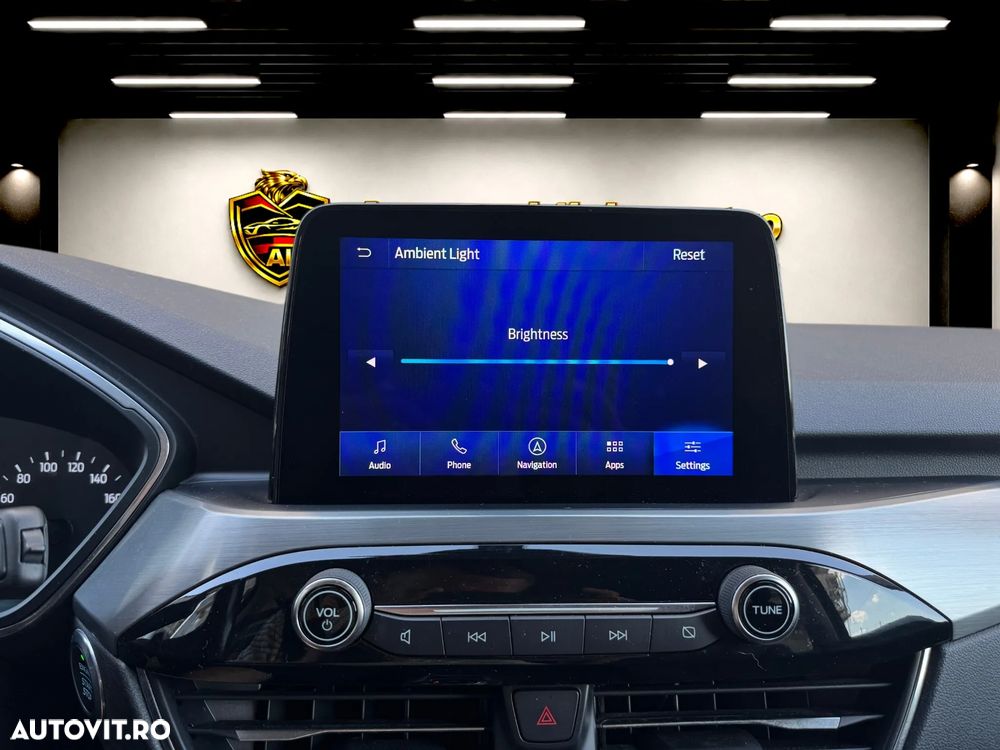 Ford Kuga 2.0 EcoBlue 4x4 Aut. TITANIUM - 38