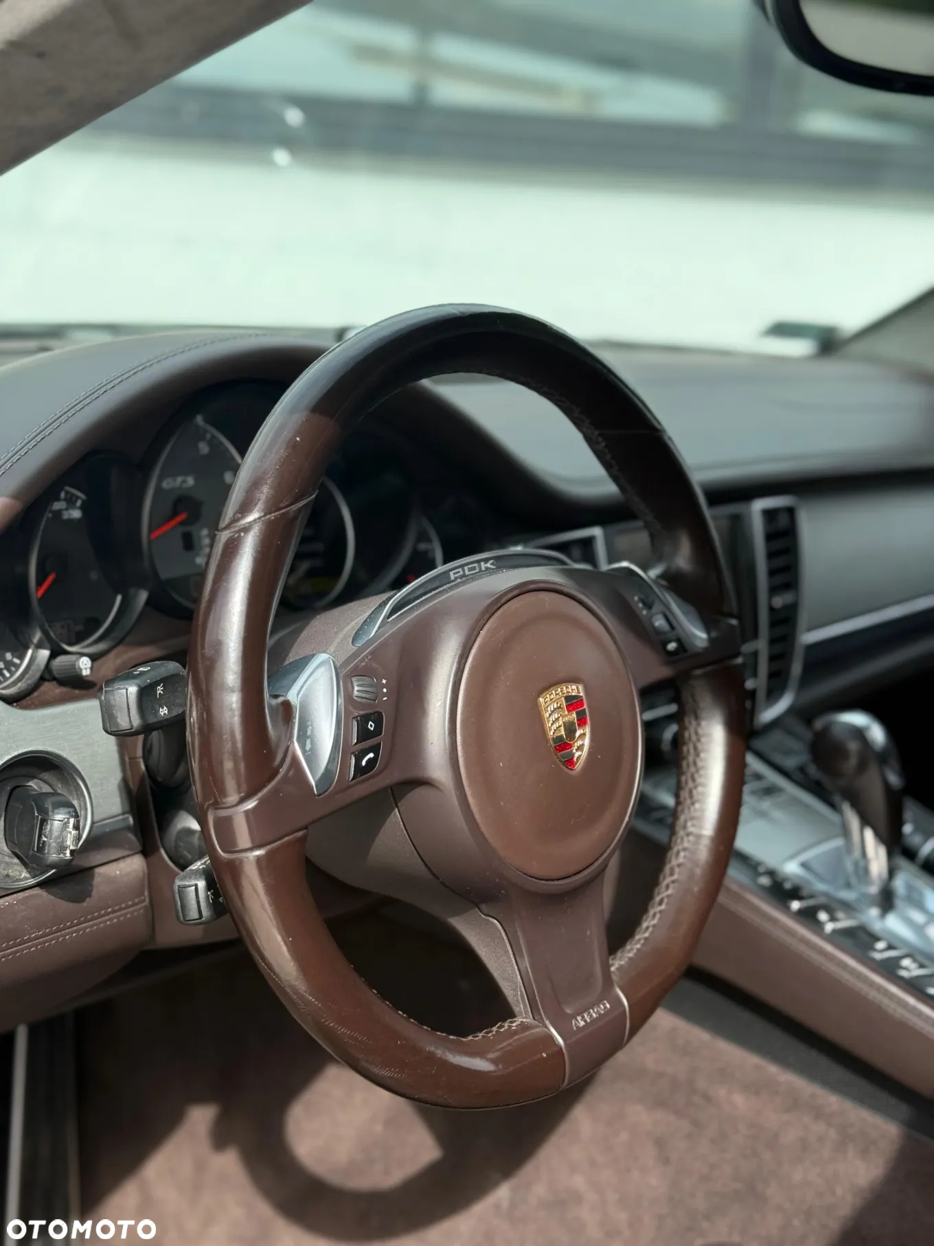 Porsche Panamera GTS PDK - 23