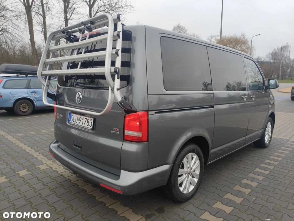 Volkswagen Multivan - 12