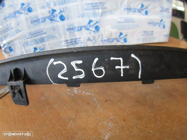 Grelha Friso 735536142 FIAT GRANDE PUNTO 2015 1.3JTD 84CV 5P PRETO FRT GRE PC - 5