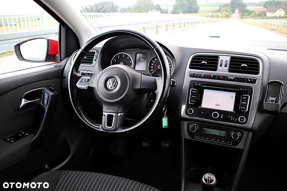 Volkswagen Polo 1.4 Highline - 30