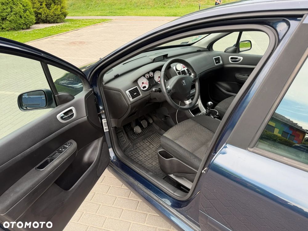 Peugeot 307 HDi 135 OXYGO - 14