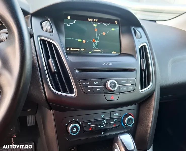 Ford Focus 2.0 EcoBlue Titanium Business - 16