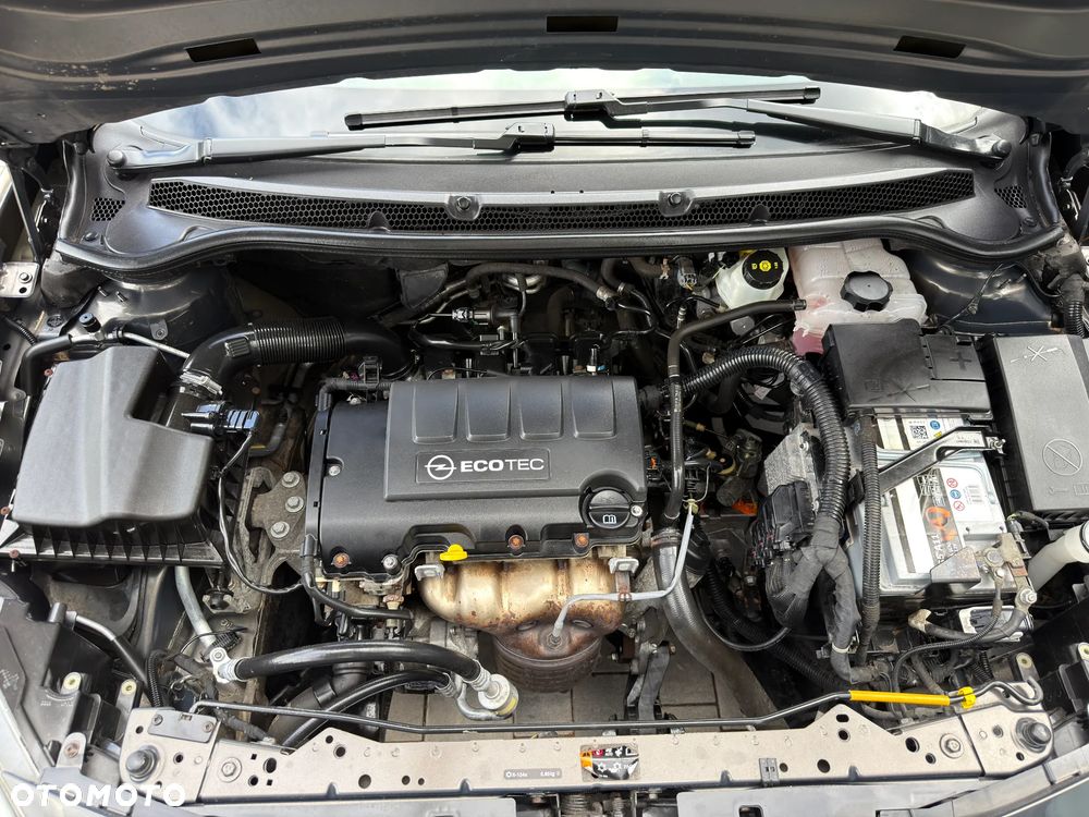Opel Astra 1.4 Cosmo - 35