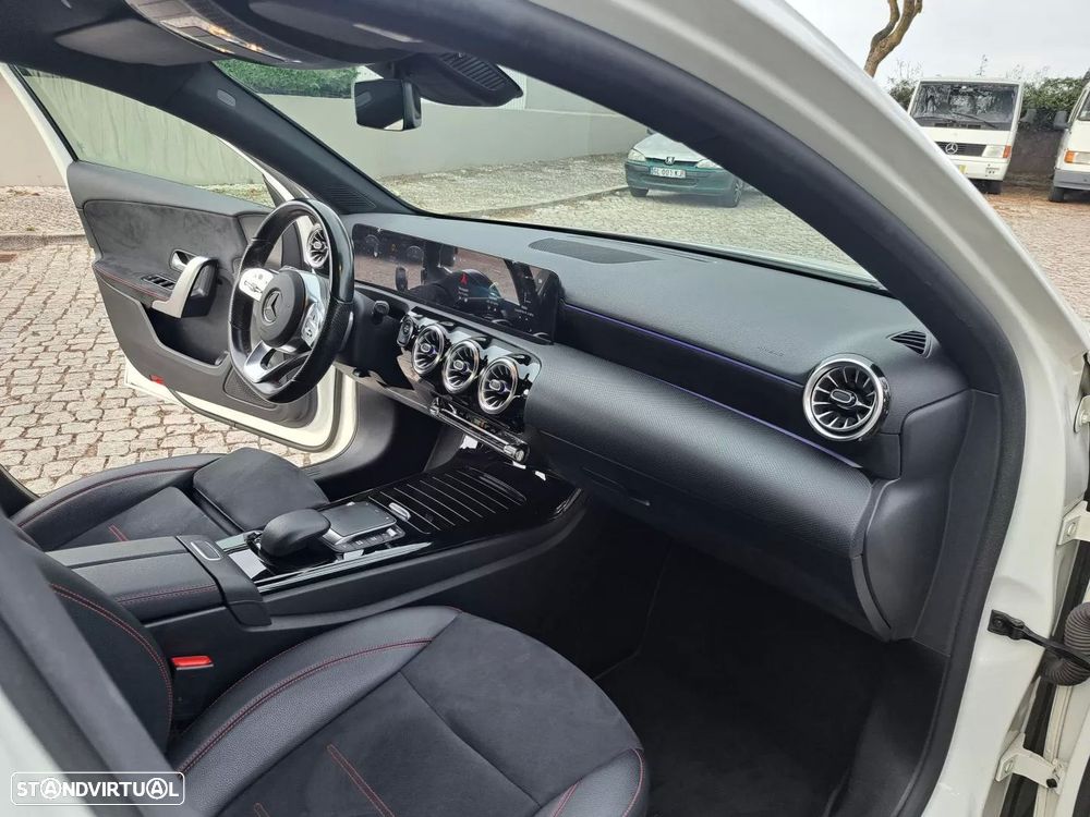 Mercedes-Benz A 180 Limousine d AMG Line Aut. - 30